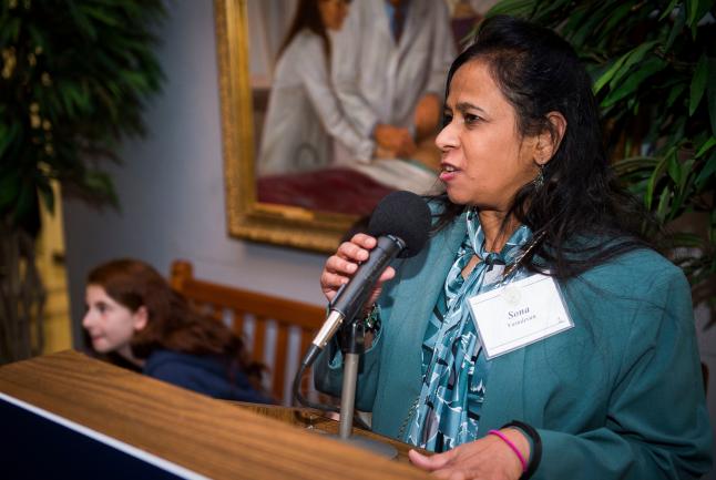 Sona Vasudevan speaking at the Ledley plaque ceremony.